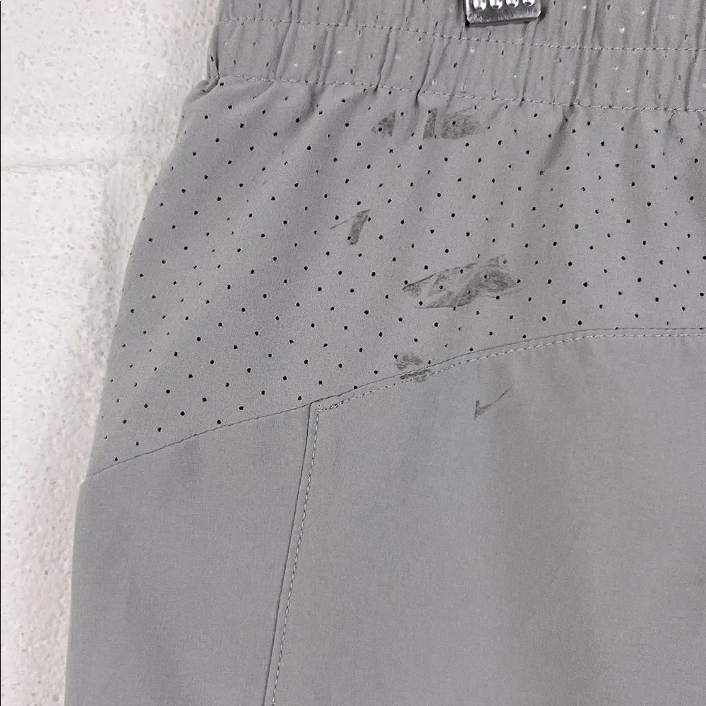 VRST men’s accelerate 7” lined gray athletic performance short size M
